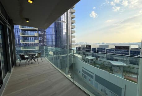 Luxury 1 BHK Furnished Apartment Sea view