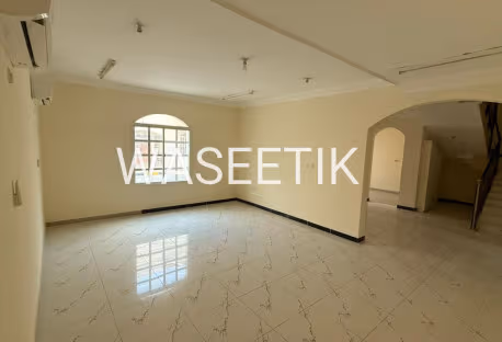 Villa 5bhk inside a Residential compound-Ain Kaled
