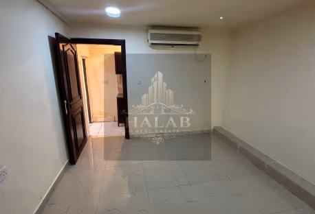 Room with kitchen and bathroom in Al-Matar