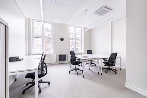 Fully serviced open office space for rent for you and your team in DOHA, Jaidah Square