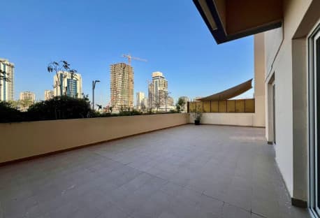 big terrace_2+maid_premium location_lusail