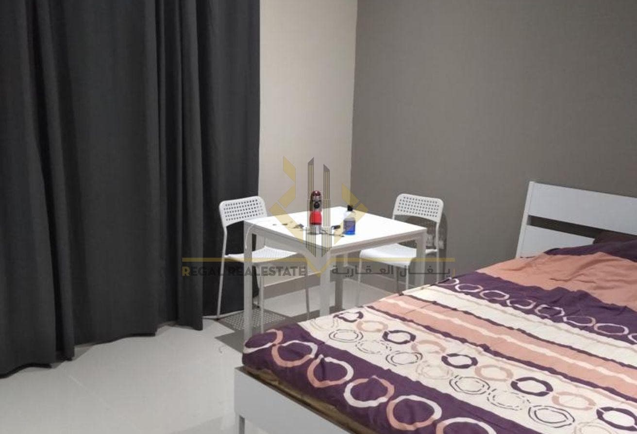 unfurnished studio in al dafnah for only 2900 QAR