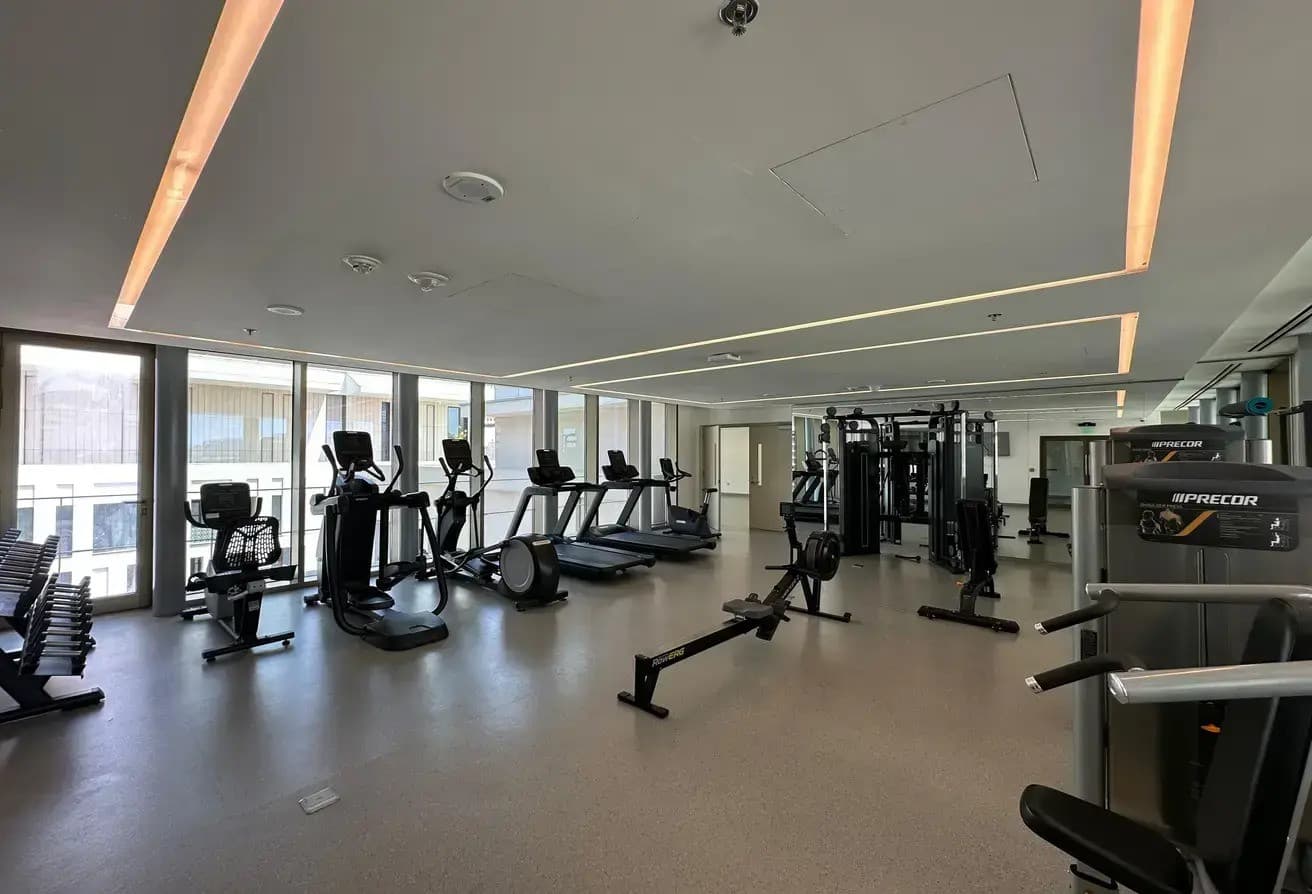 SPACIOUS 3BR+M | BILLS INCLUDED | HIGH-END
