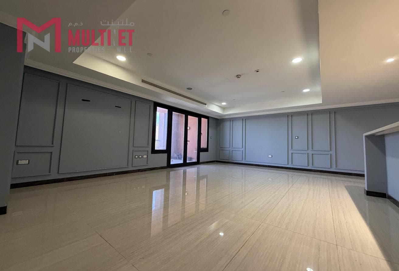 Opportunity For 2 Bedroom SF | Balcony