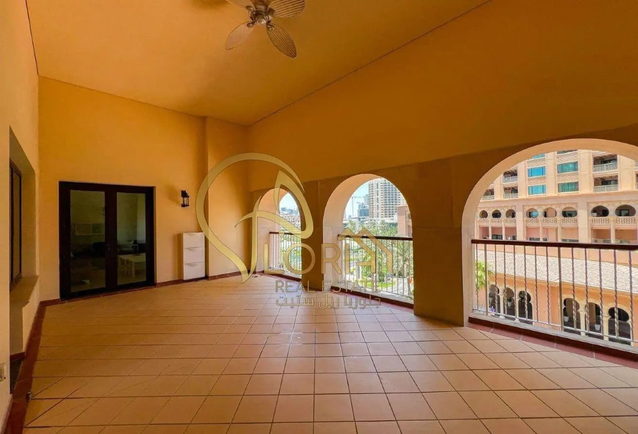 Catchy Price And Spacious Flat | Prime Location