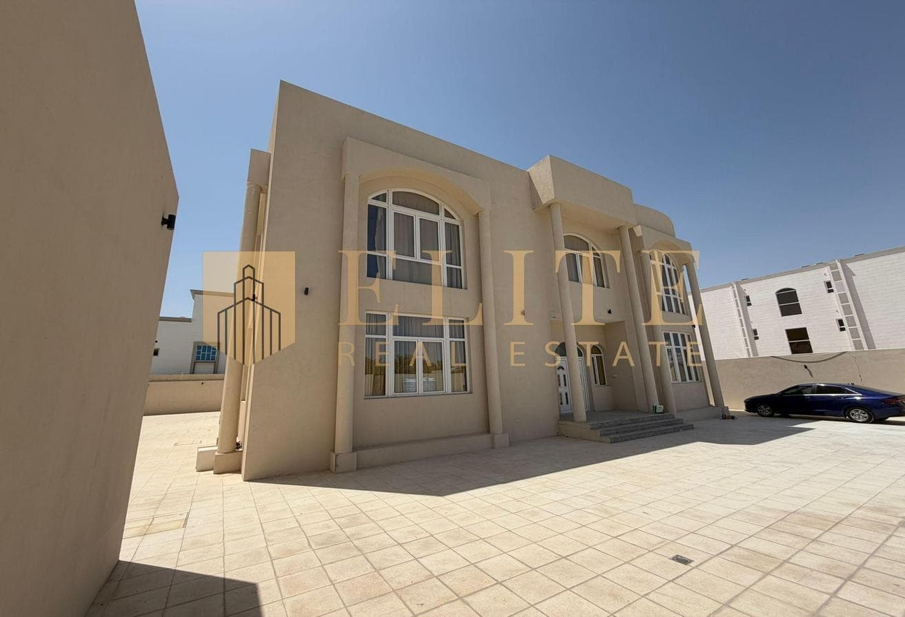 Luxurious 10 Master Bedrooms Standalone Villa