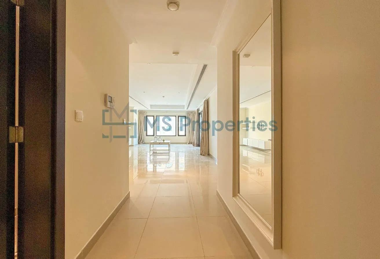 High-Floor 1BHK+ Office Apartment with AmazingView
