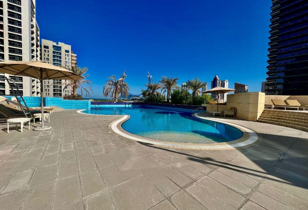 COSY TWO BEDROOM / BALCONY / GREAT LOCATION