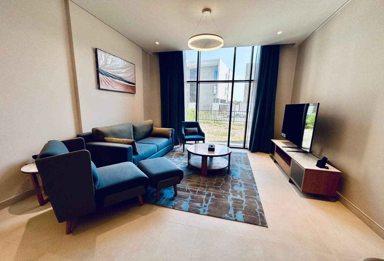 ONE MONTH FREE / INCLUDING BILLS & WIFI / ONE BED