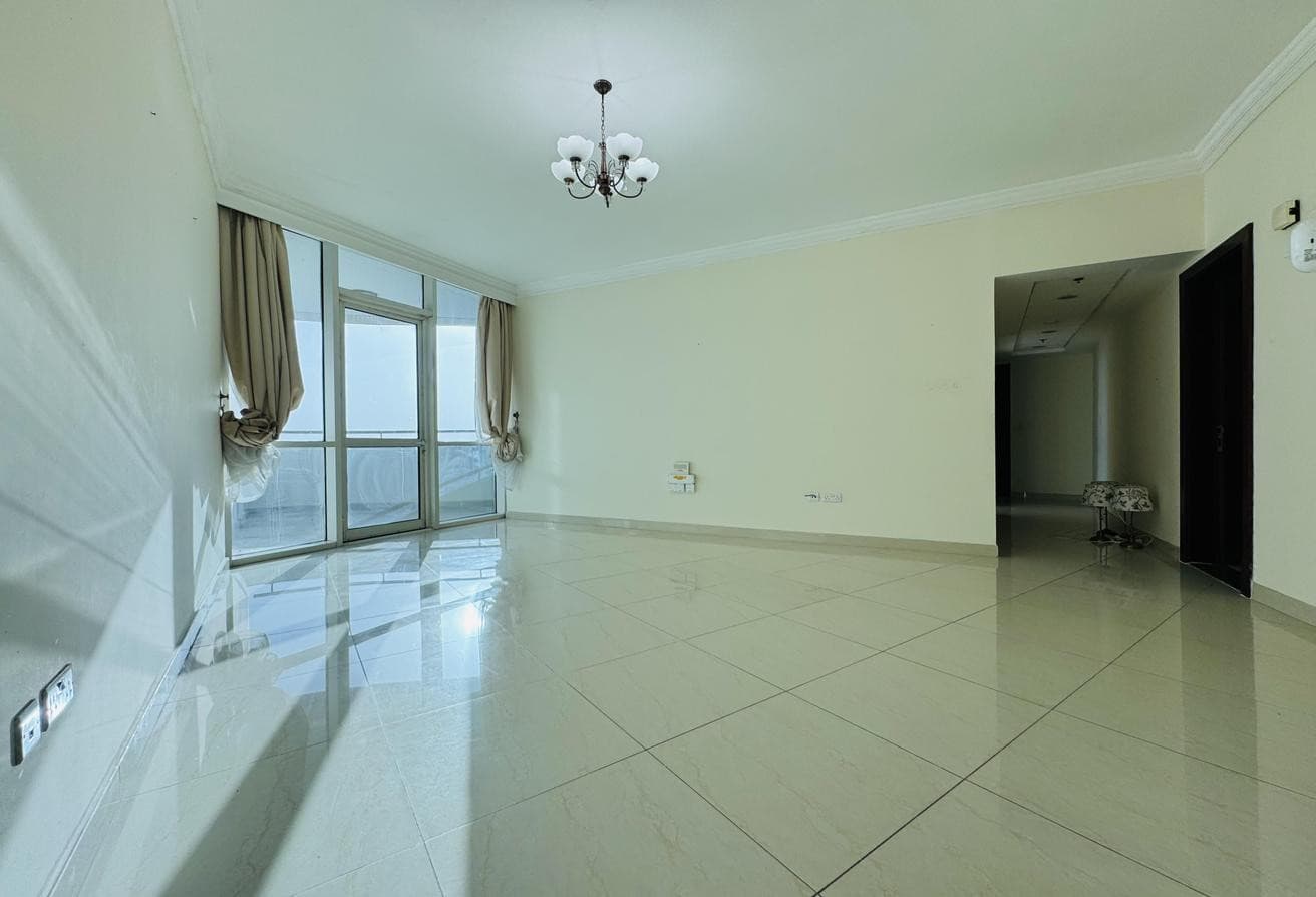 ATTRACTIVE APARTMENT2 BHK UNFURNISHED IN WEST BAY