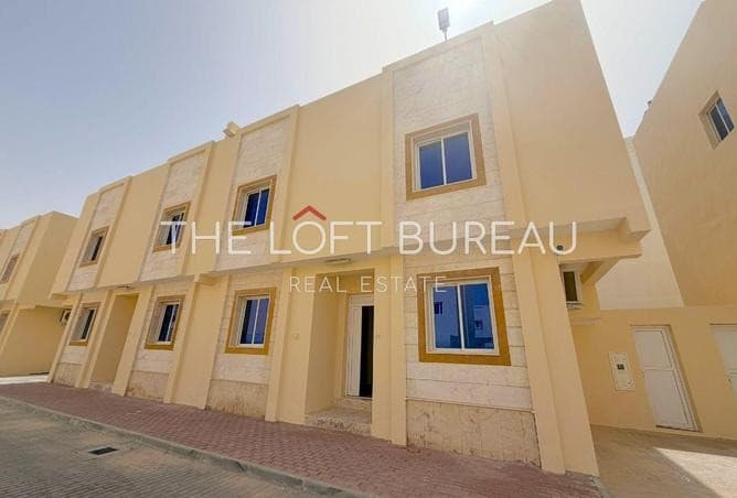 FREEHOLD 6 BR VILLA| IN COMPOUND| AL SAKHAMA|