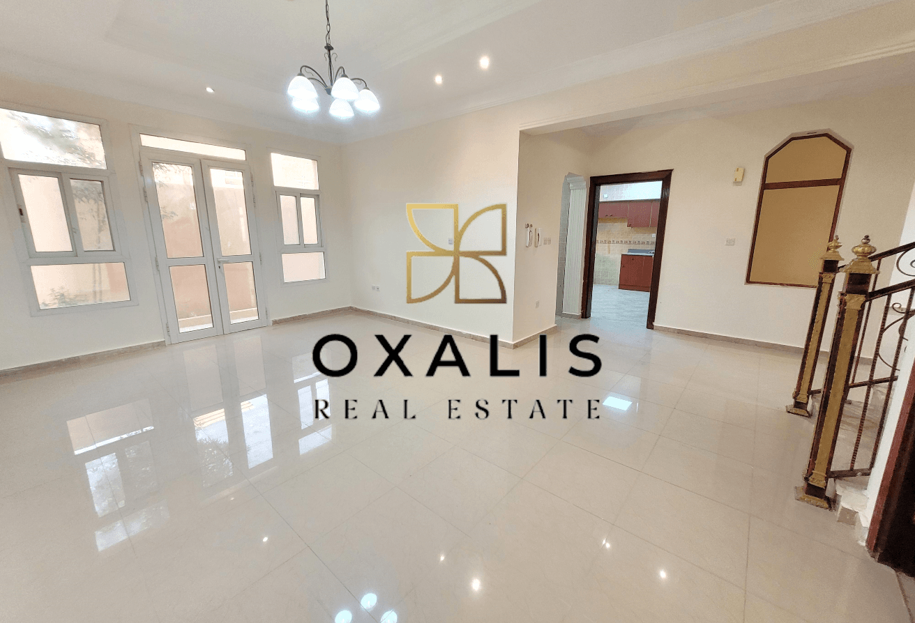 COMPOUND VILLA | SPACIOUS 4 BHK | NEAR ASPIRE PARK