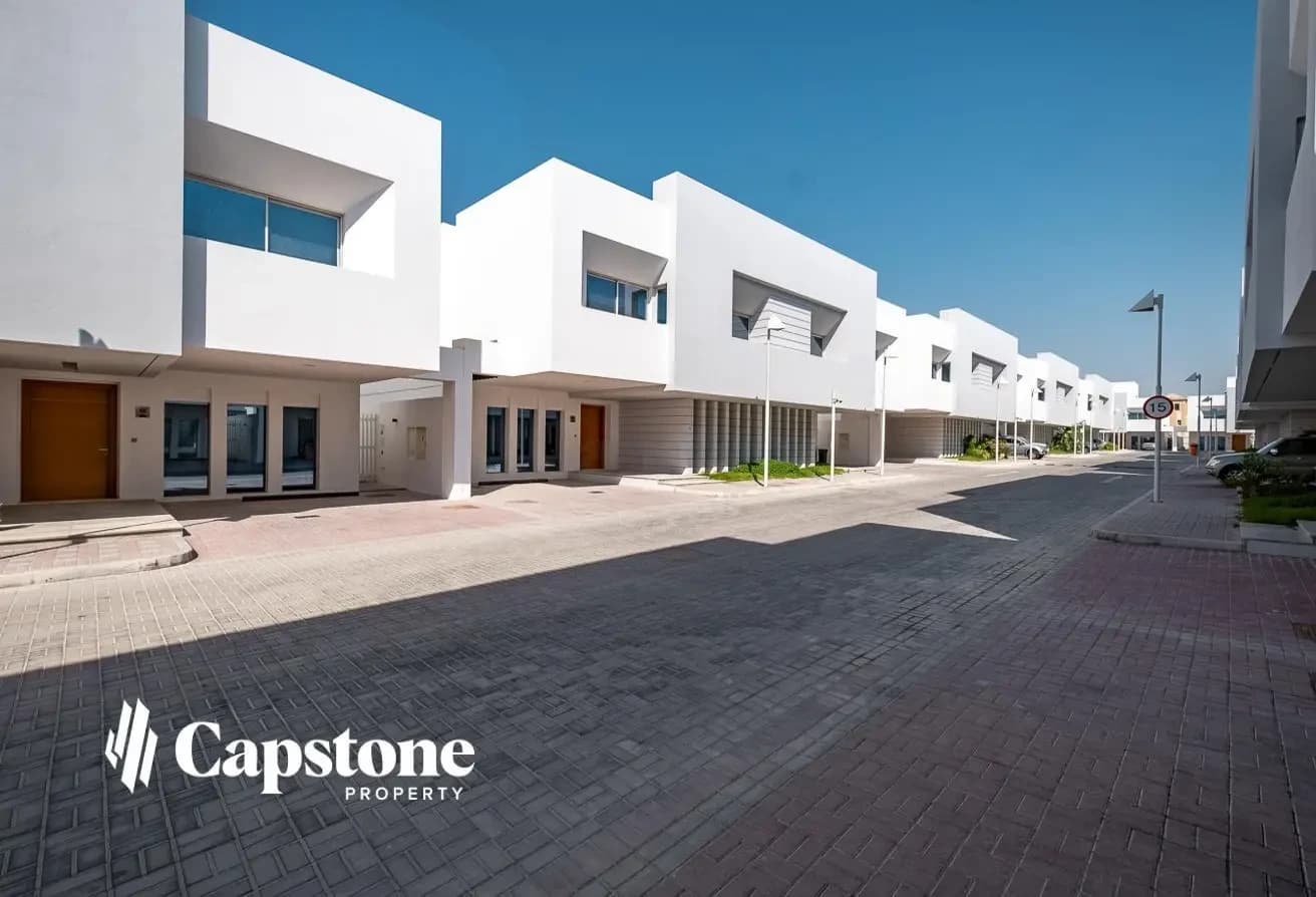 Prime Location, 5BR Villas near Aspire Zone