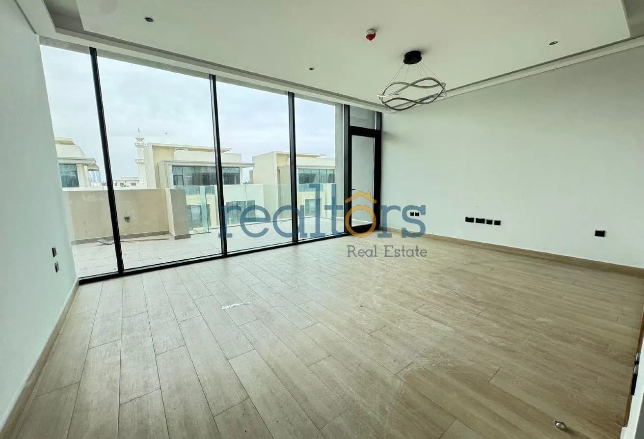 Luxury 6BR Villa | Pool Gym | Pearl Sale