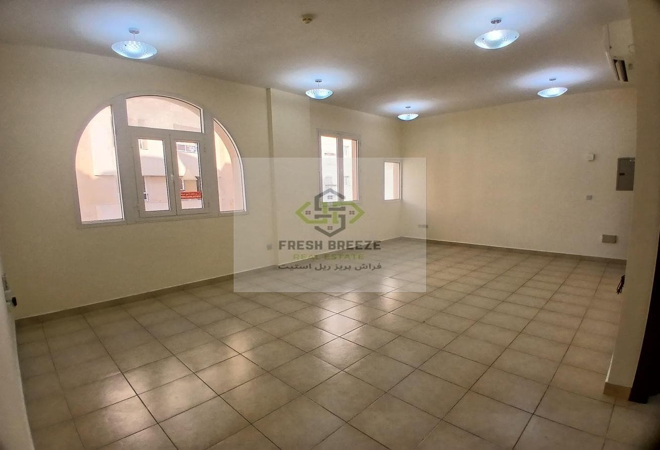 Spacious Size | 2 BHK For Family Near To Metro