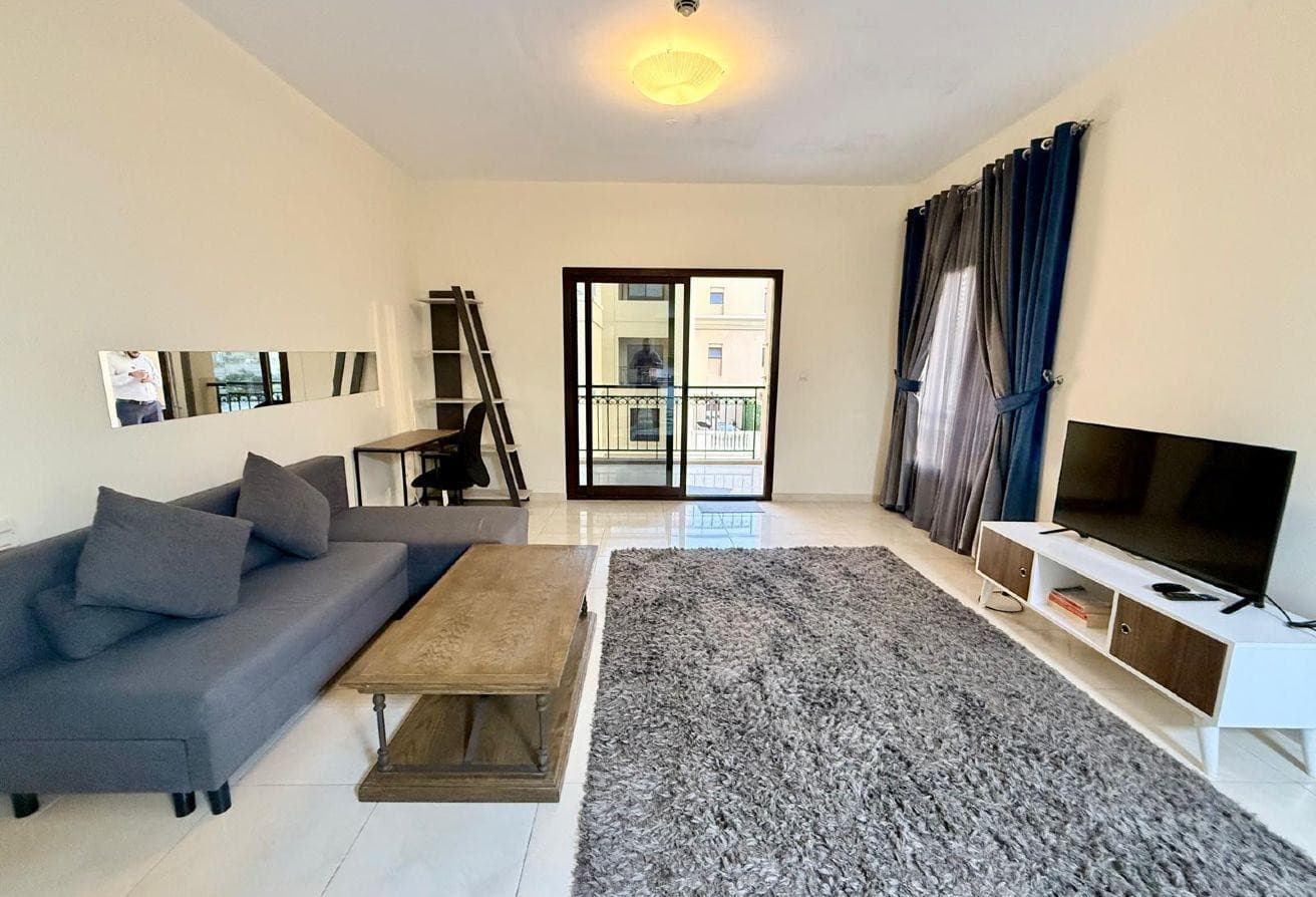 Modern 1Bedroom - Fully Furnished - Fox Hills