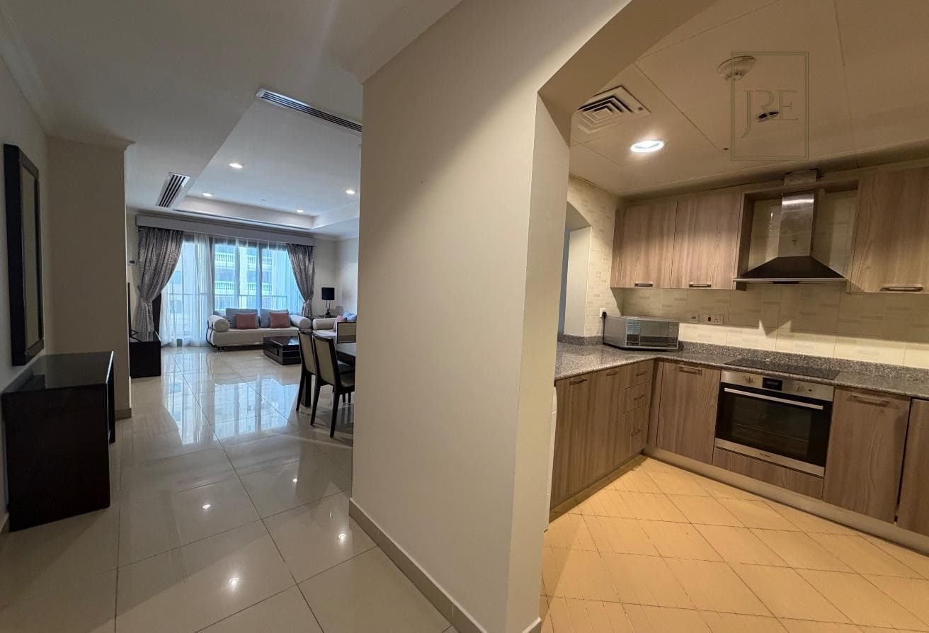 Luxury Furnished 1 Bedroom + Office with Balcony