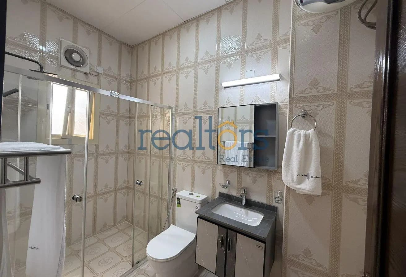 super luxary apartment for rent small family only