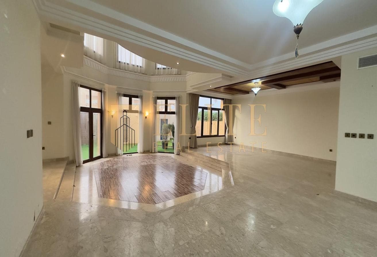Spacious Semi-Furnished Villa in Lagoon Area