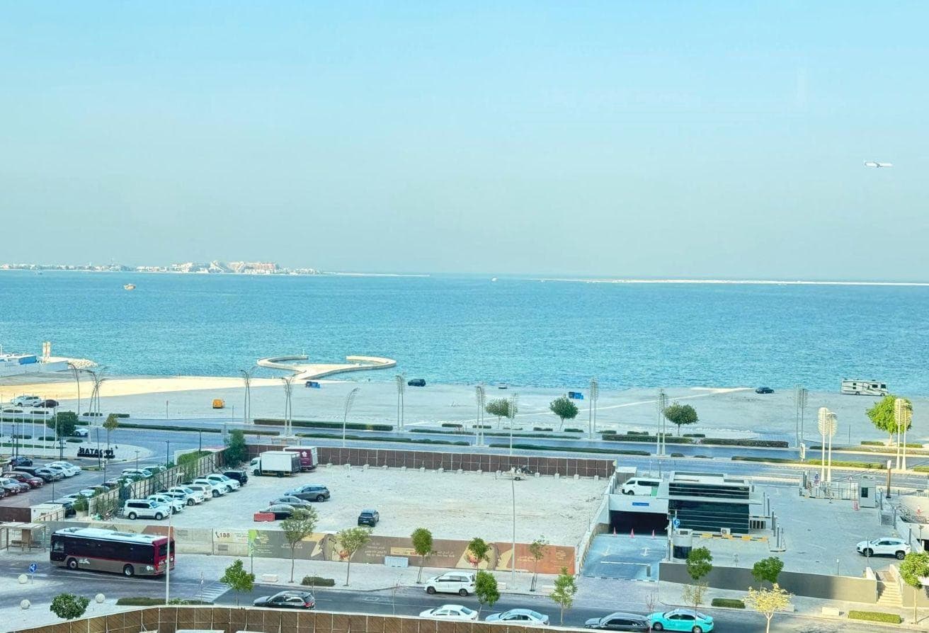 SEA VIEW FF 2+1BR APT W/BIG BALCONY+BILLS