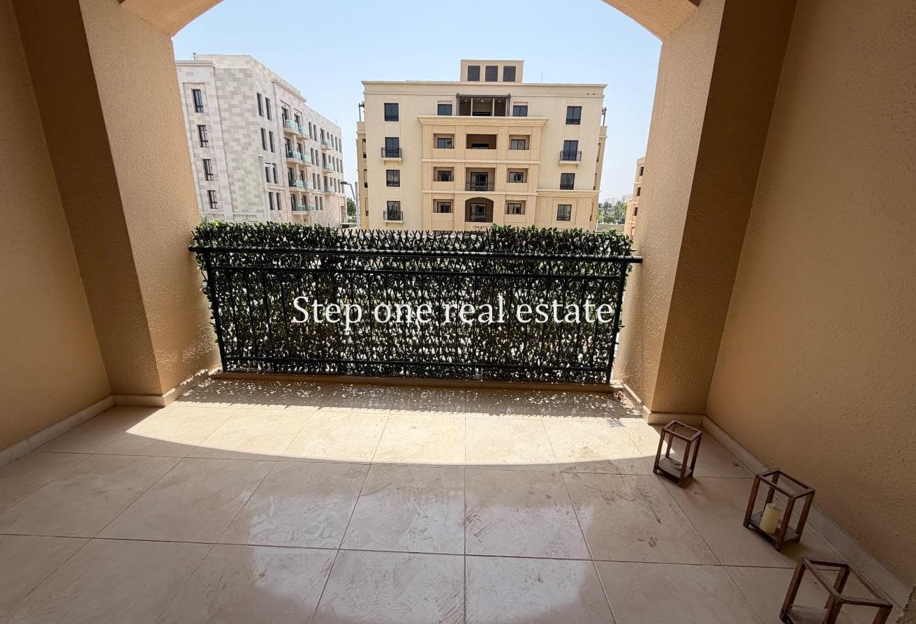 Luxury STUDIO APARTMEN SEMI FURNISHED | FOXHILLS