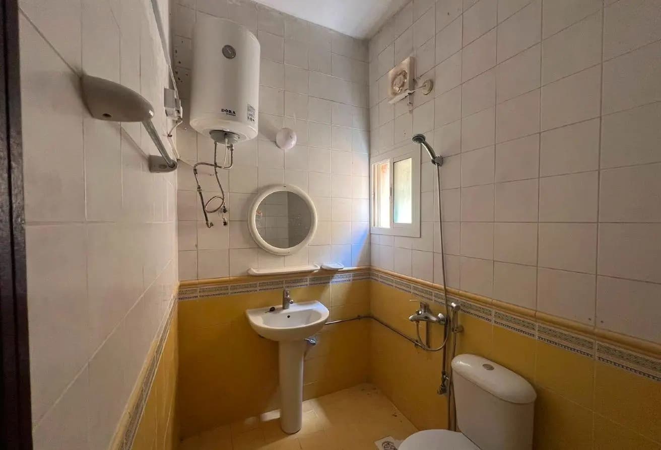 Spacious UF 3 Bedrooms Apartment in Al Mansoura