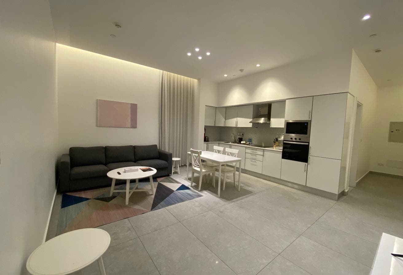 Luxury & New 1bhk Furnished in Al Muntazah