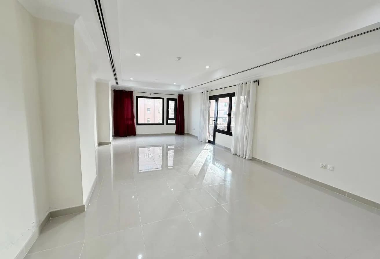 SPACIOUS 1 + OFFICE / GOOD PRICE / FOR SALE