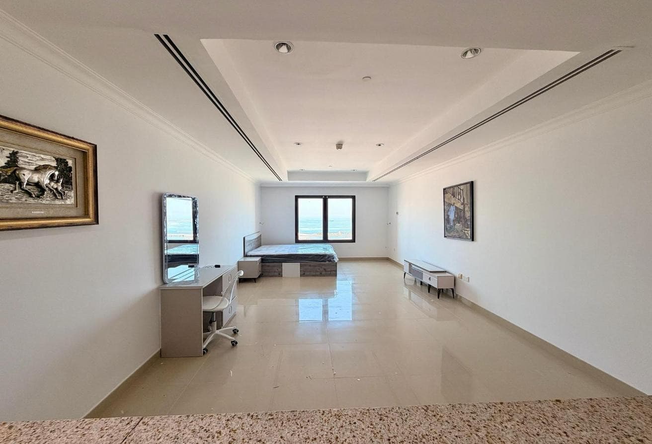 SPACIOUS FURNISHED STUDIO AND INCLUDING BILLS