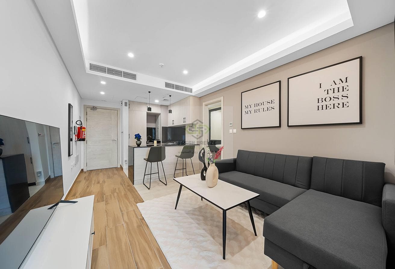 LUXURY 2 BHk FULLY FURNISHED APARTMENT/LOCATION