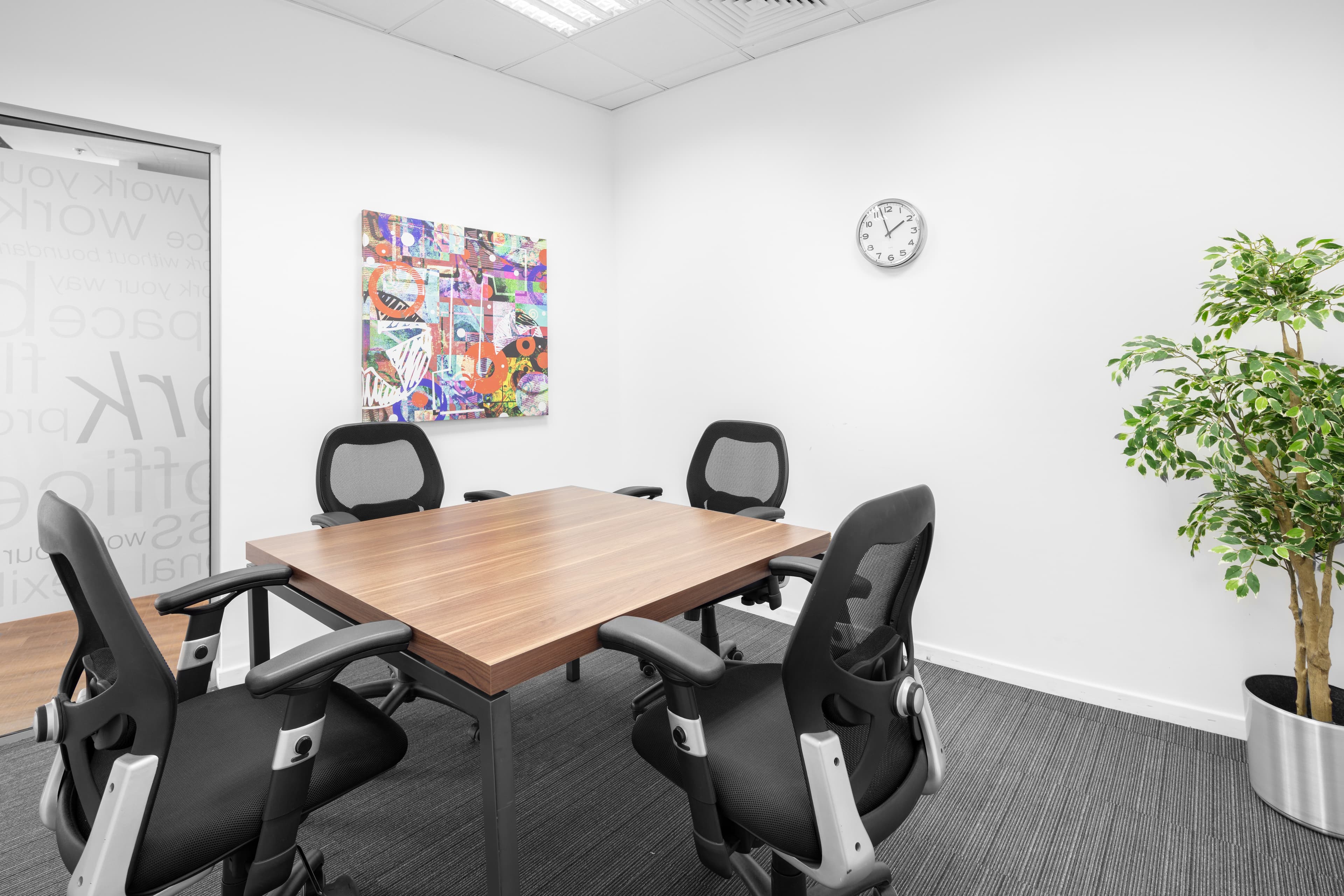 Book open office space for rent for businesses of all sizes in DOHA, Al Ghanem Building