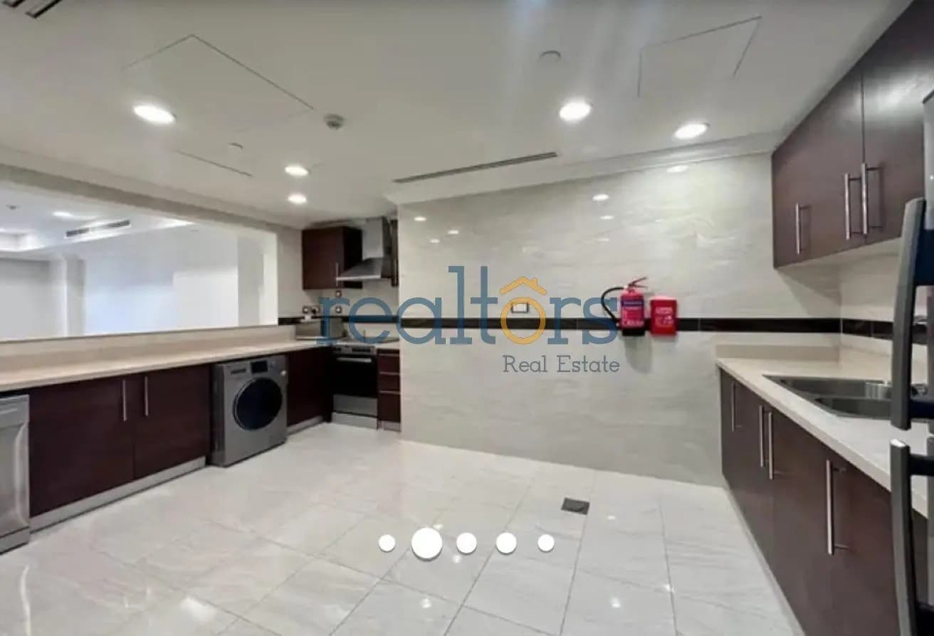 GREAT DEAL!! Gorgeous 2 bedroom with a nice view