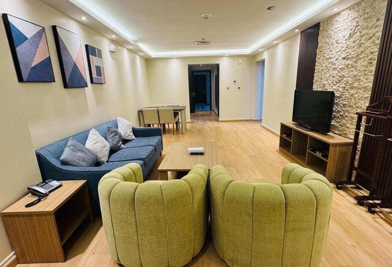 Spacious Luxury 1BHK Fully Furnished Serviced Apt