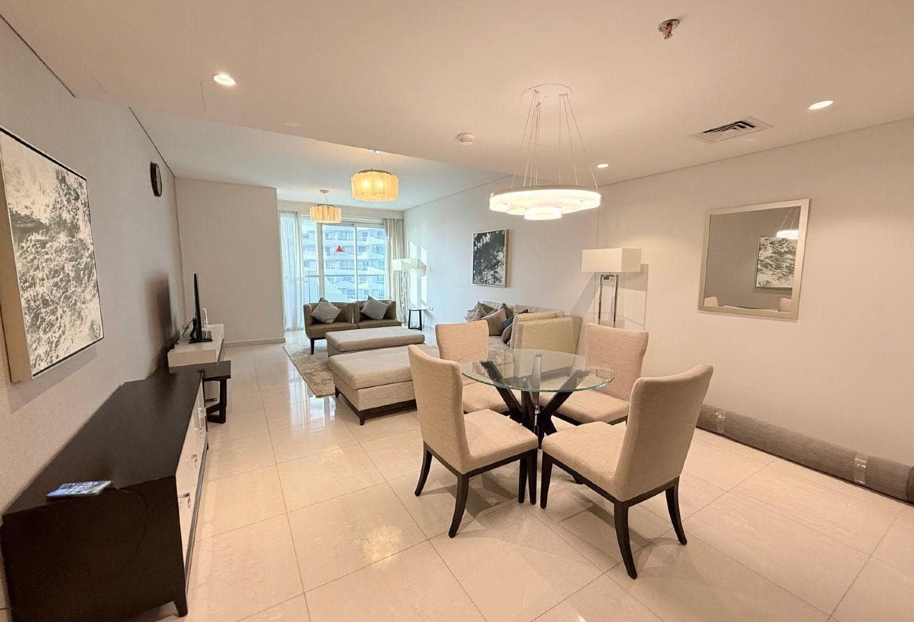 FREE INTERNET / HIGHER FLOOR / TWO BEDROOMS
