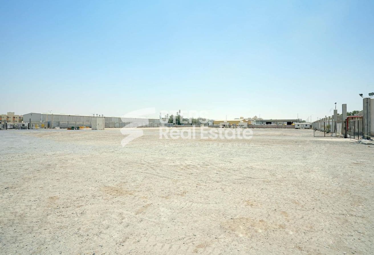 Gated Parking on Main Road Industrial Area