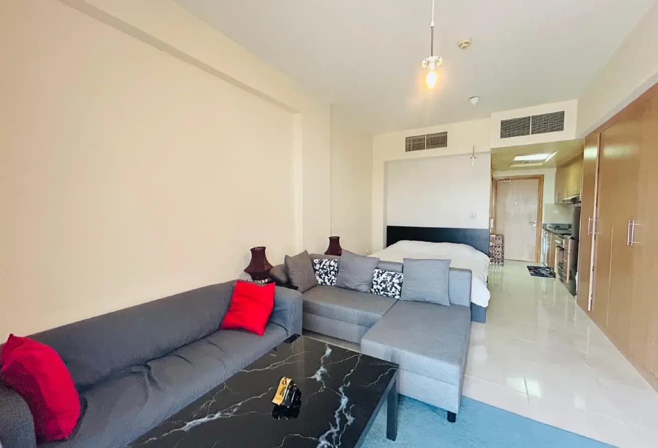 COZY LIVING | STUDIO + BILLS | EXCLUSIVE AMENITIES