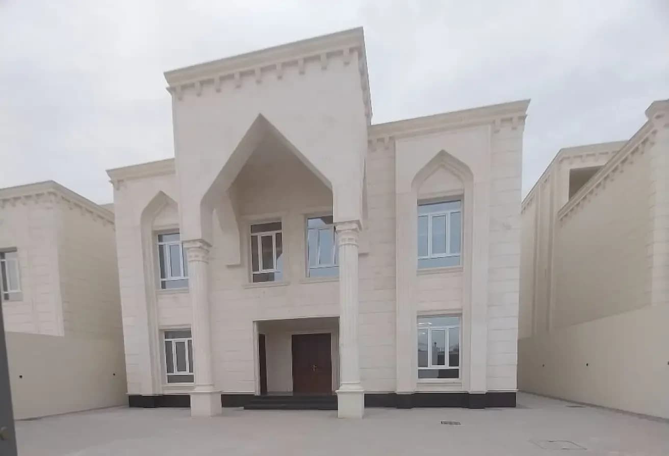 sale villa in Al Wukair New luxury independent