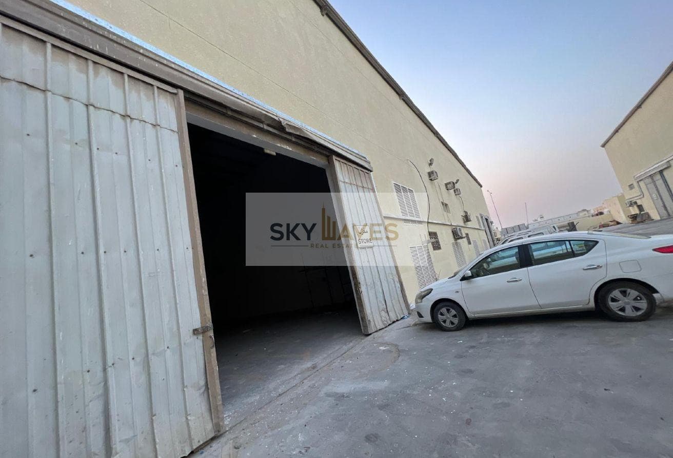 500SQM STORE AVAILABLE IN INDUSTRIAL AREA