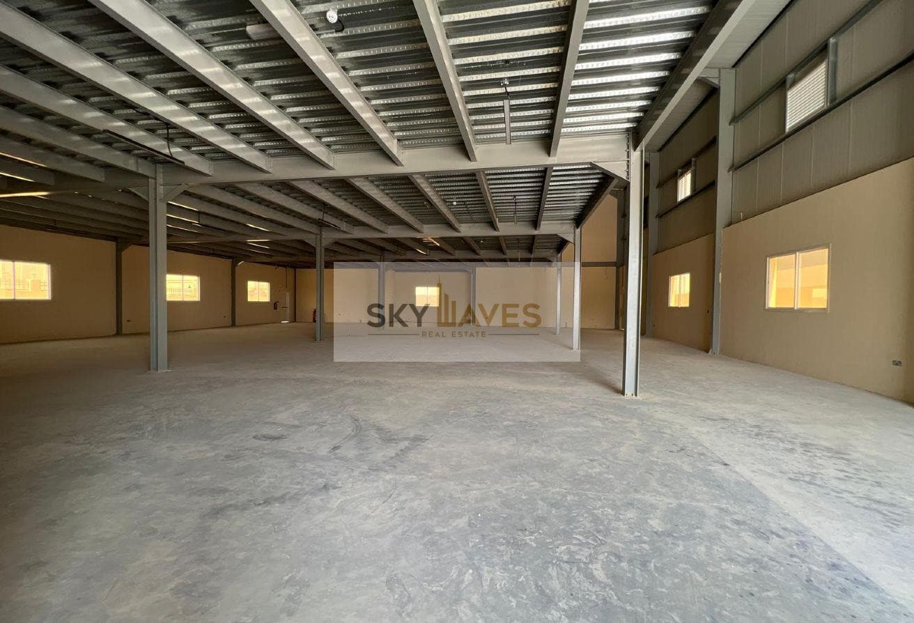 BRAND NEW 1040M2 STORE AVAILABLE BIRKAT AL AWAMER