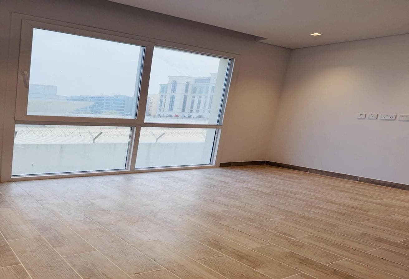 Luxury semi Furnished Modern 3bhk flat 4 Rent