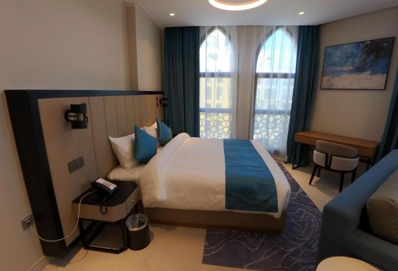 Studio flat in Pearl for Lease