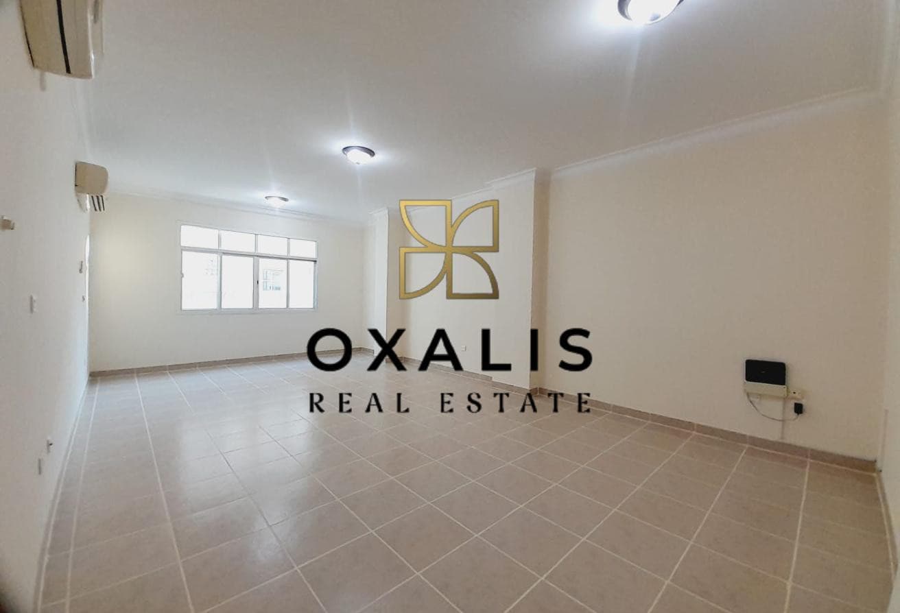SPACIOUS UNFURNISHED 3BHK IN A WELL KNOWN PLACE.