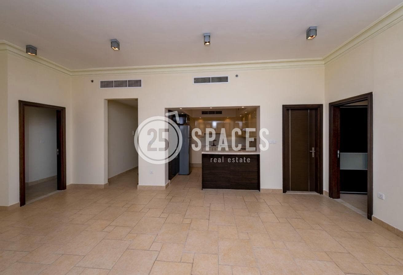 Three Bedroom Apt Balcony I Canal and Seaview I QQ