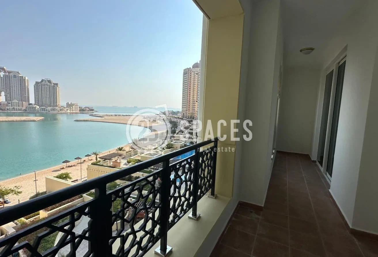 One Bedroom Apt I Balcony Seaview I Bills Included