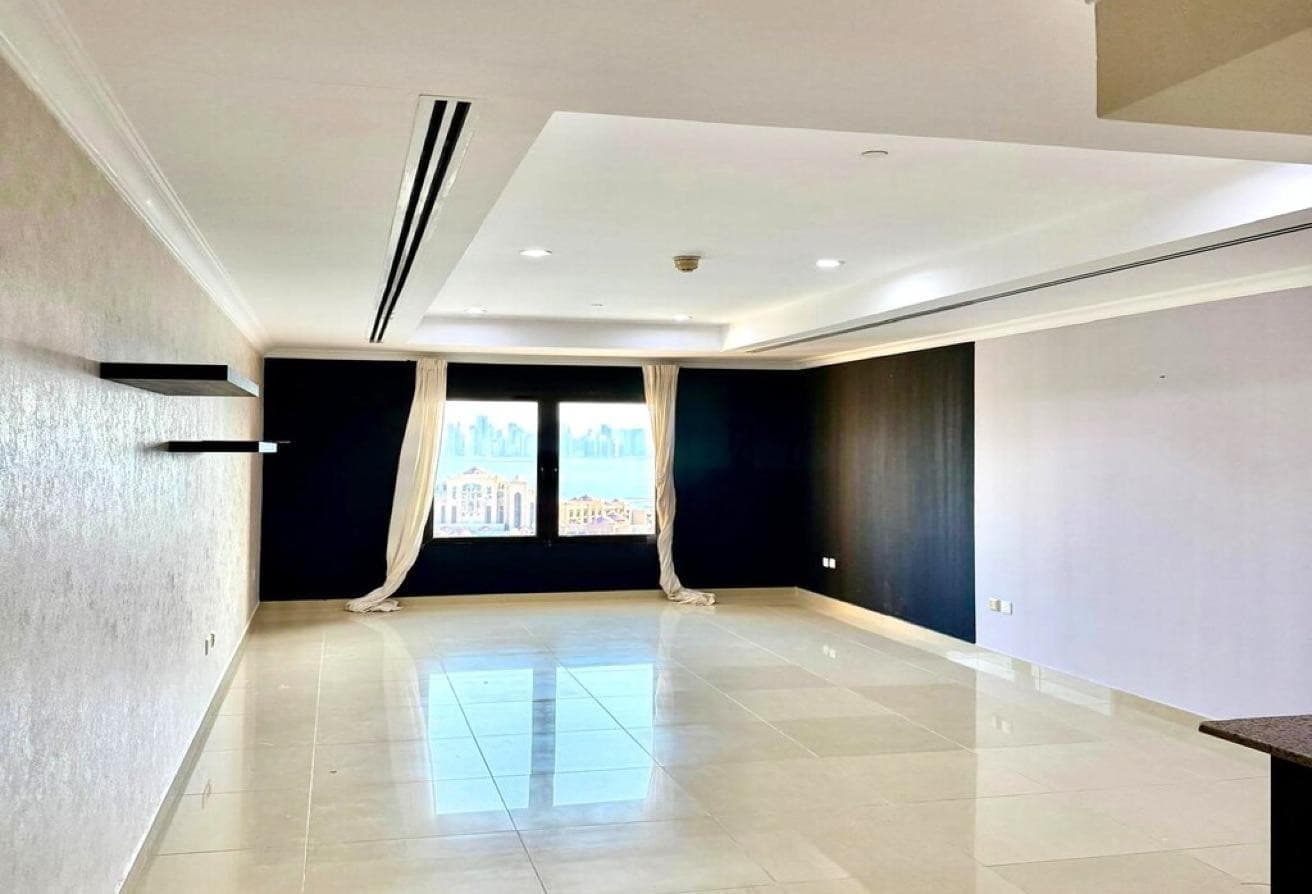SF STUDIO APARTMENT WITH BILLS INCLUDED
