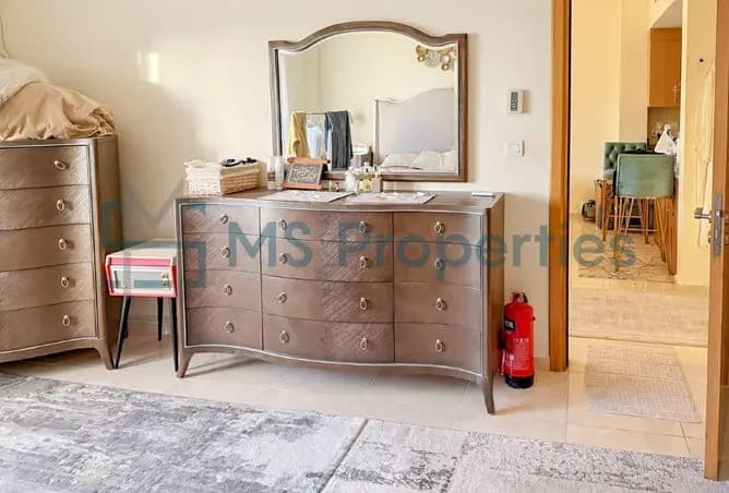 Outstanding 1BHK Flat with Balcony in Fox Hills