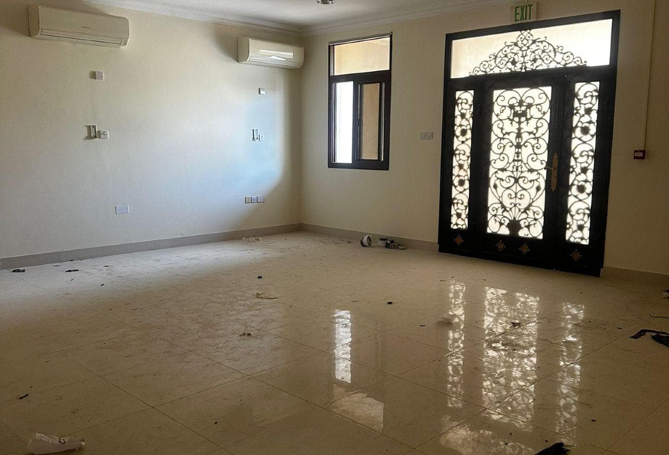 SPACIOUS COMMERCIAL VILLA FOR RENT IN AL DUHAIL