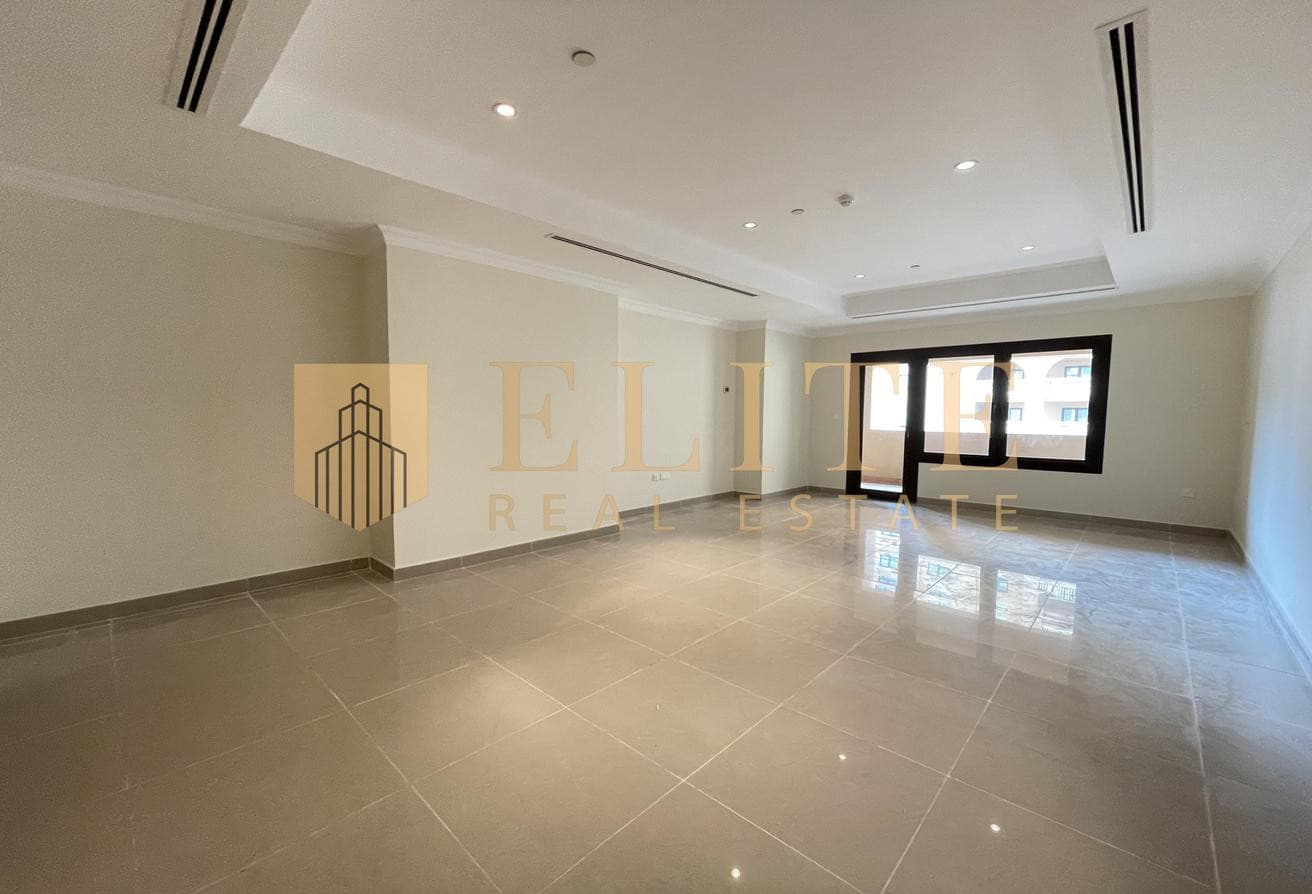 Spacious One Bedroom Plus Office Low Floor