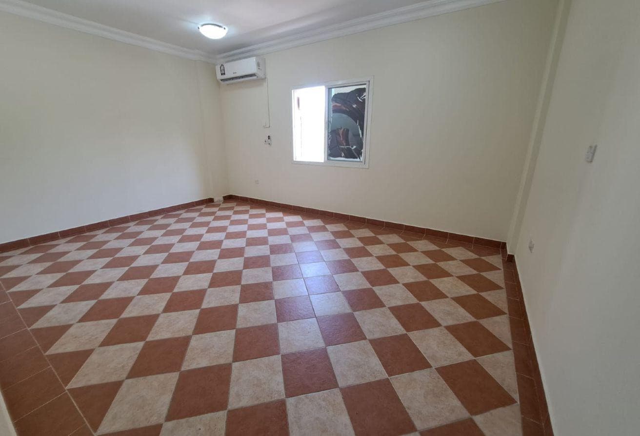 Available 2BHK UF in Bin Mahmoud La Cigale Signal!