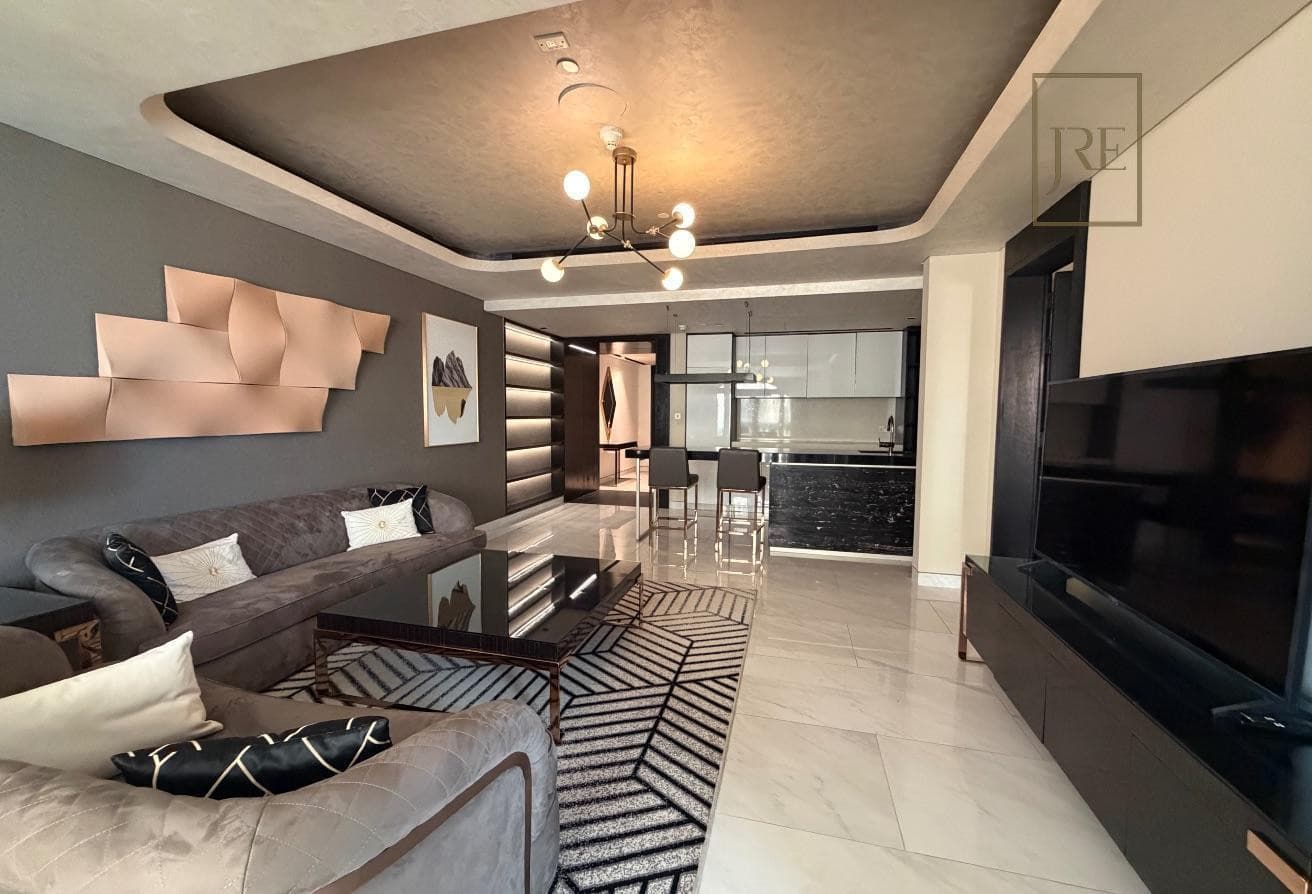 SPECIAL Large Furnished 1 Bedroom with Balcony
